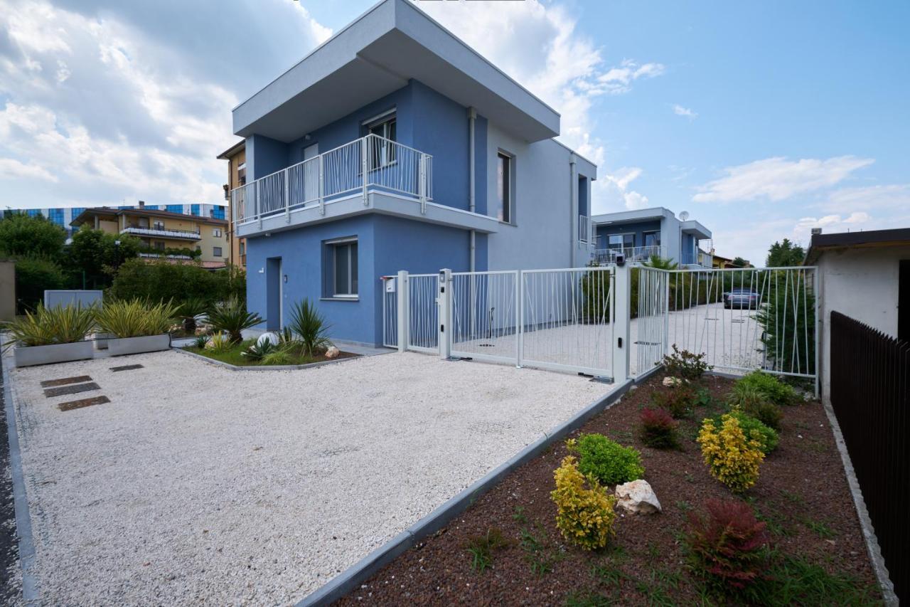 Villa Karolina Дезенцано-дель-Гарда Экстерьер фото